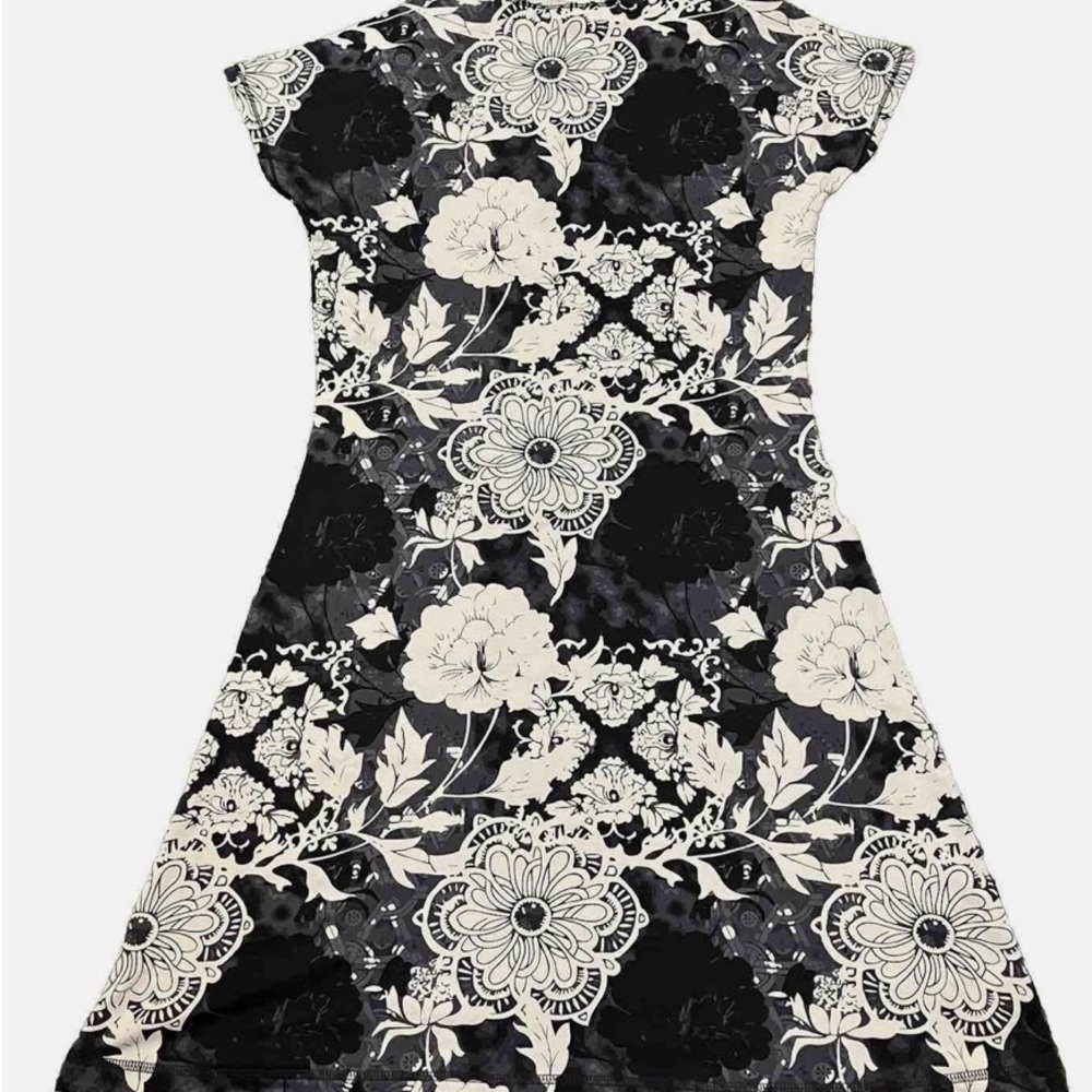 Title Nine Dress Small Black White Floral Cowl Neck Supplex Nylon Spandex Active